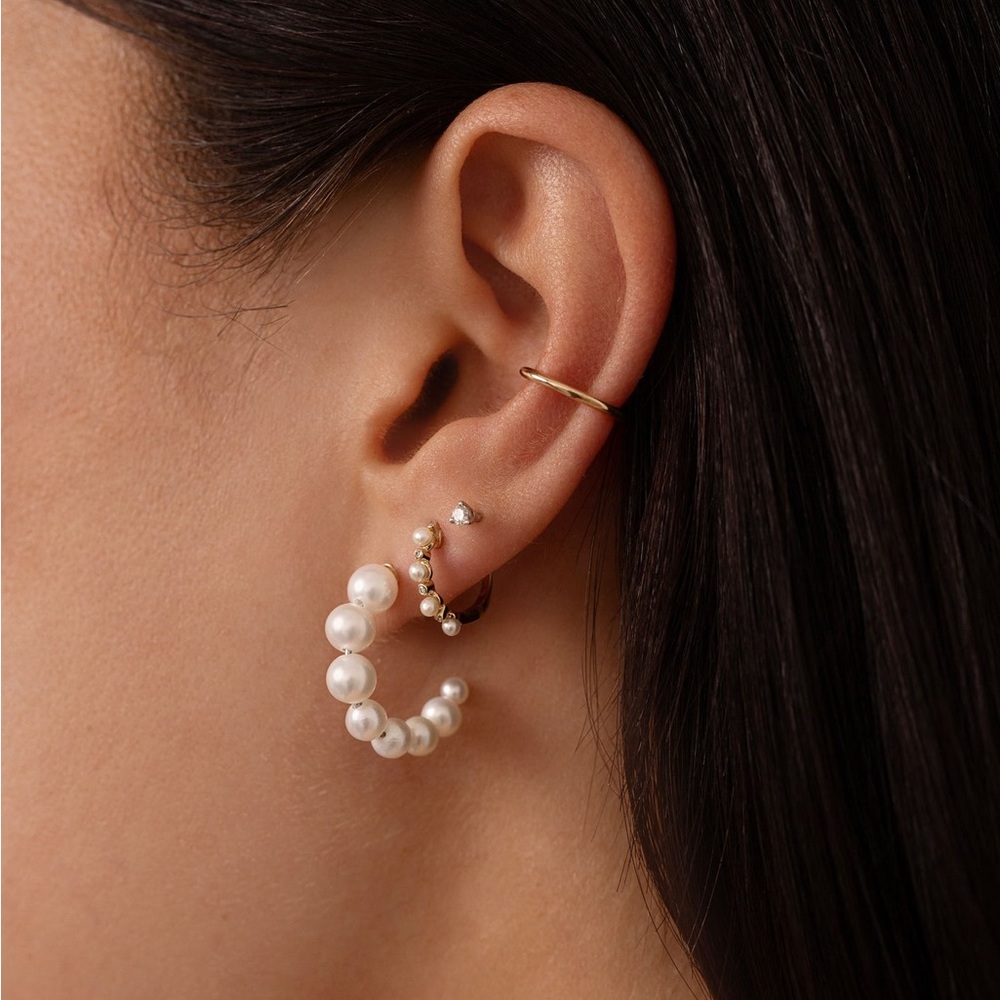 Ring Concierge Graduated Pearl Hoops